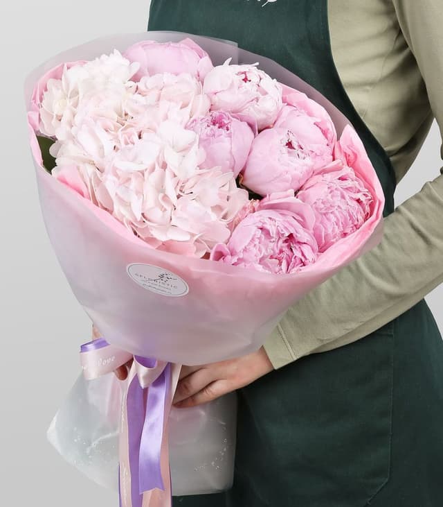 Букет из Пионов и Гортензии «Лепестки заката»