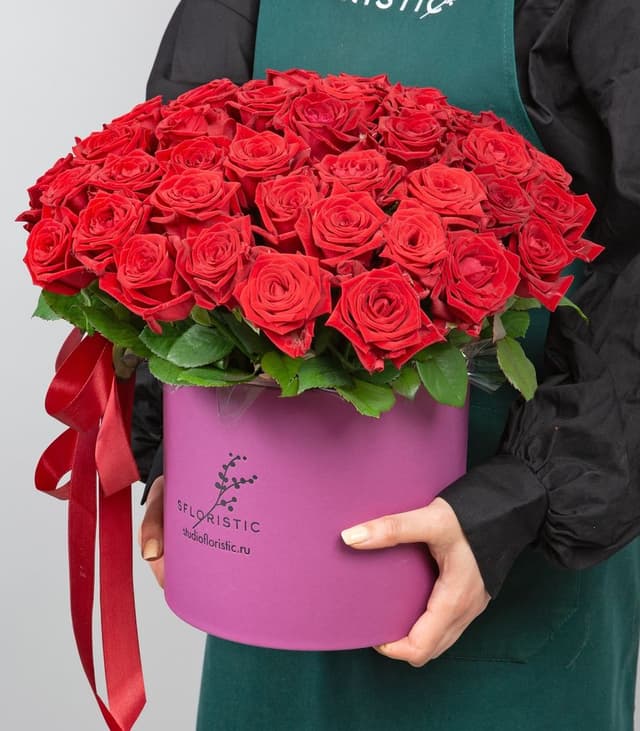 Композиция из Роз «Страсть в каждом лепестке»