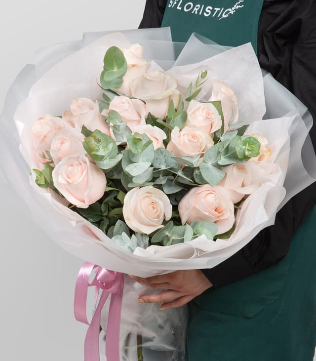 Букет Роз Эквадор «Снежное Очарование»