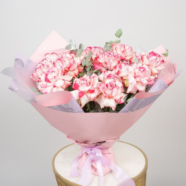 Букет Роз Эквадор «Мгновения счастья»