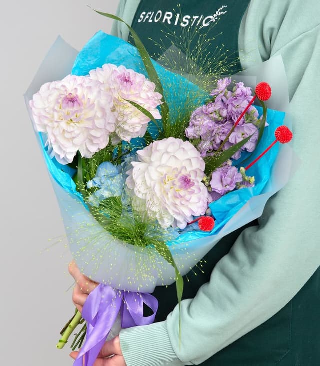 Букет из Маттиол, Георгин и Гортензии «Тайный Сад»