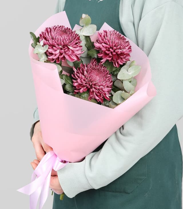 Букет Хризантем 3 шт «Глубина Ночи»