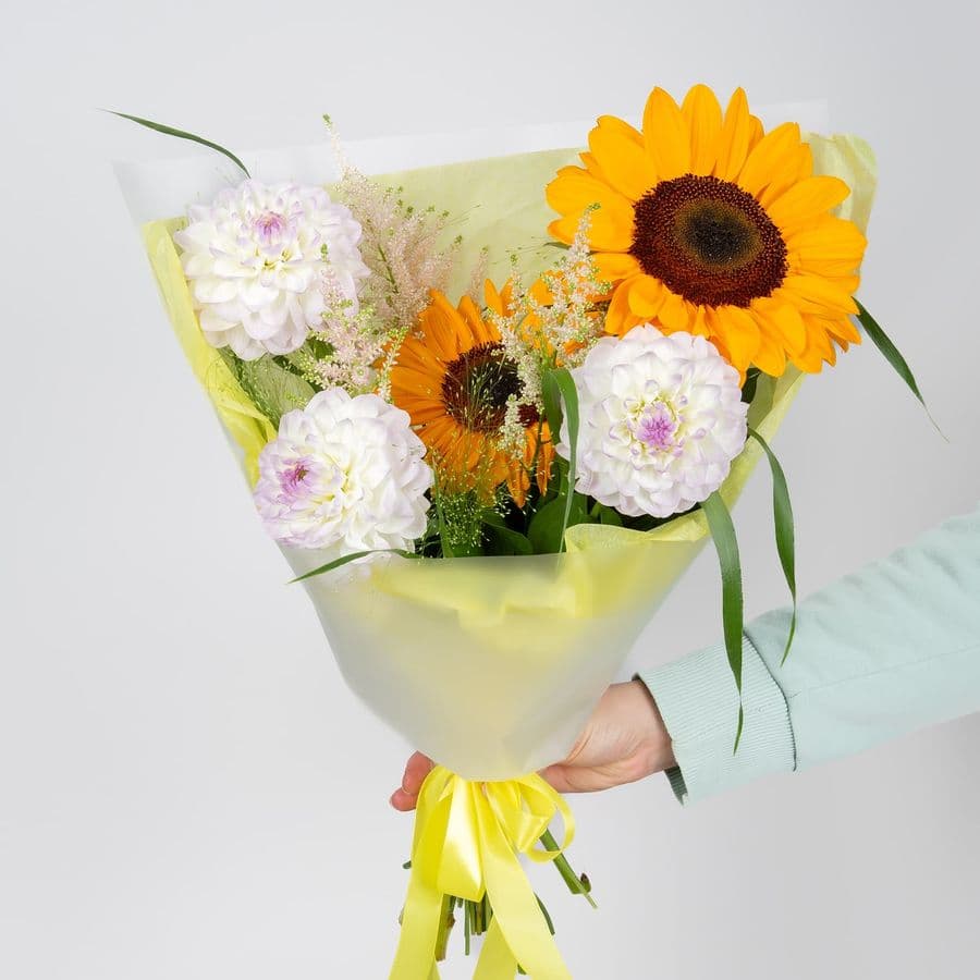 Букет из Георгин и Подсолнуха «Радужный сон»