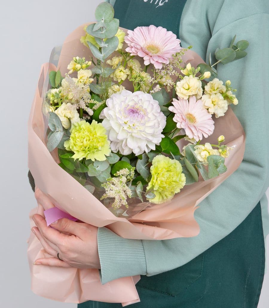 Букет из Георгин и Гермини «Свет Надежды»