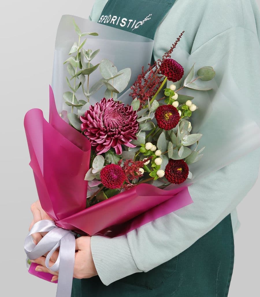 Букет из Хризантем и Георгин «Тайны Ночи»