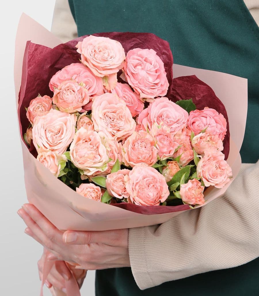 Букет кустовых Роз «Розовый шелест»
