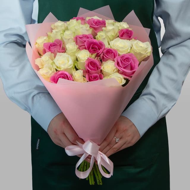 Букет Роз Кения 31 шт «Малина со сливками»