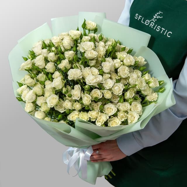 Букет из кустовых Роз «Белый шелест»