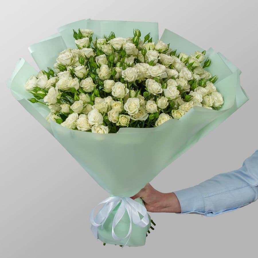 Букет из кустовых Роз «Белый шелест»