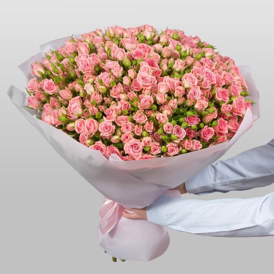 Букет из кустовых Роз «Королевский сад»