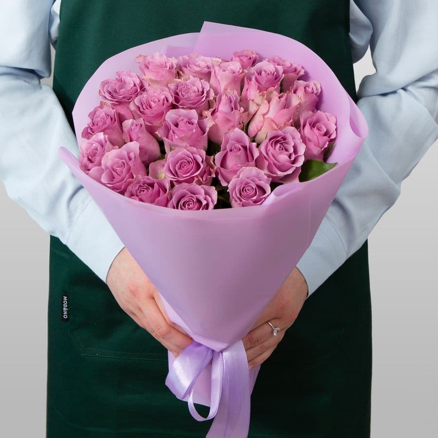 Букет сиреневых Роз Кения 25 шт «Очарование мгновения»