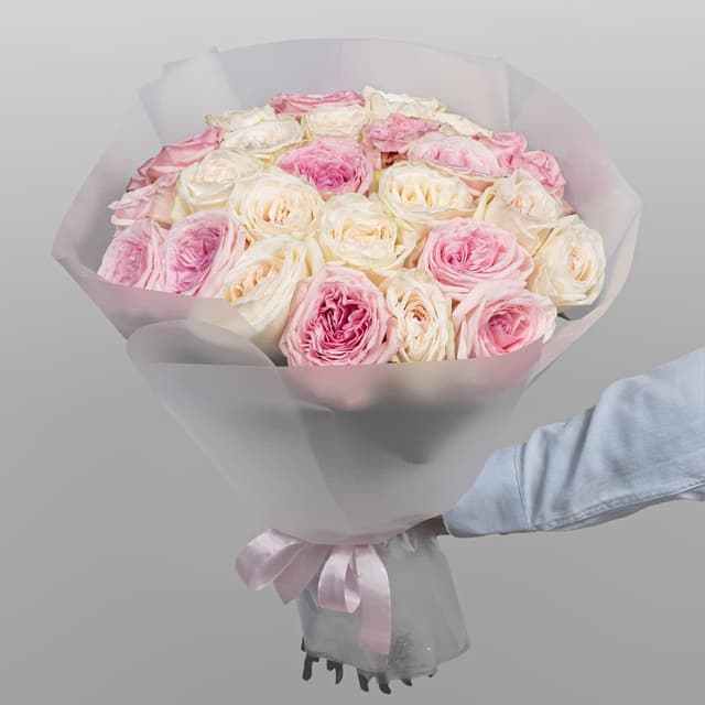 Букет из пионовидных Роз «Первое признание»