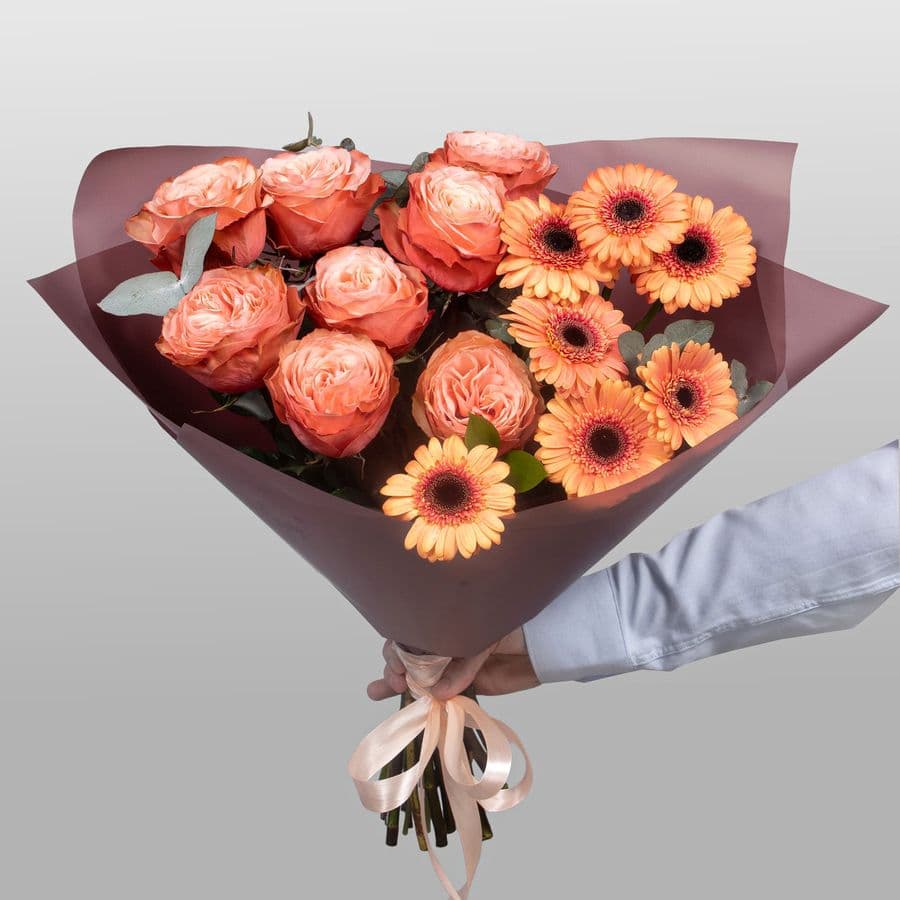 Букет из Роз Кахала и Гермини «Нежность юга»