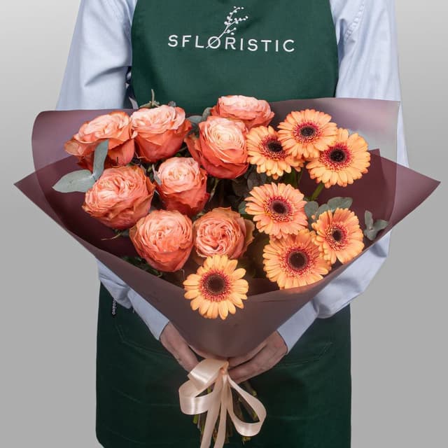 Букет из Роз Кахала и Гермини «Нежность юга»