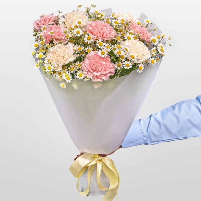 Букет из Гвоздик и Ромашек «Секрет счастья»