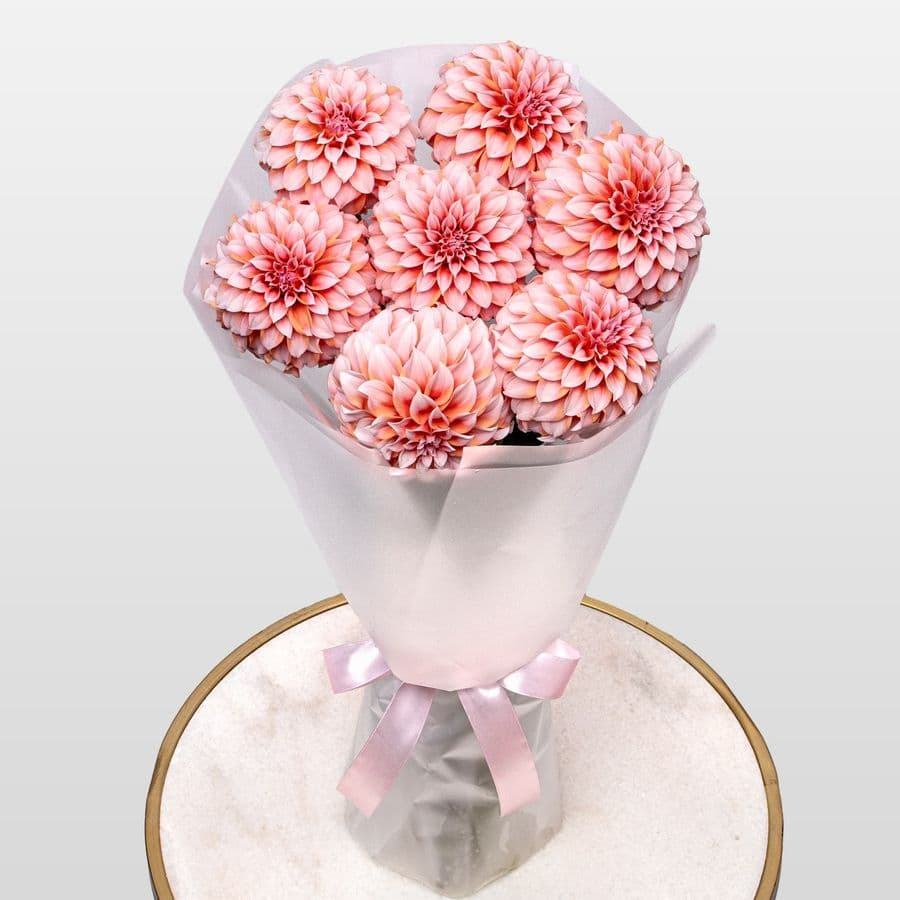 Букет из Георгин «Счастье Внутри»