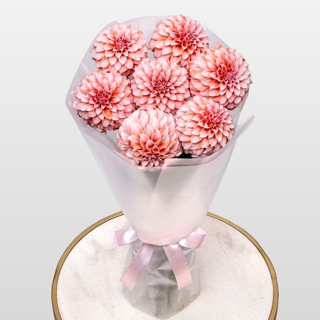 Букет из Георгин «Счастье Внутри»