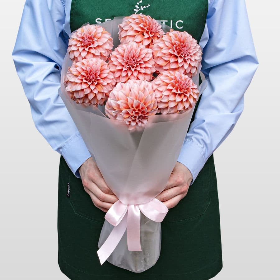 Букет из Георгин «Счастье Внутри»