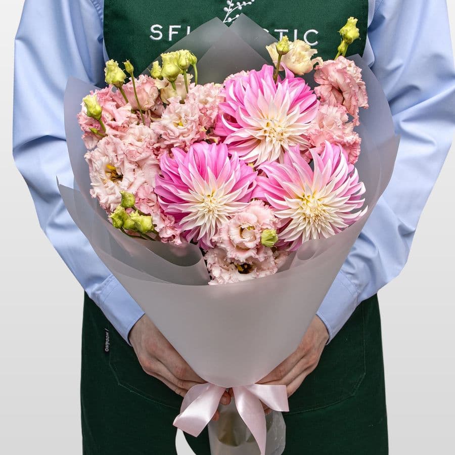 Букет из Георгин и Эустомы «Подарок Феи»