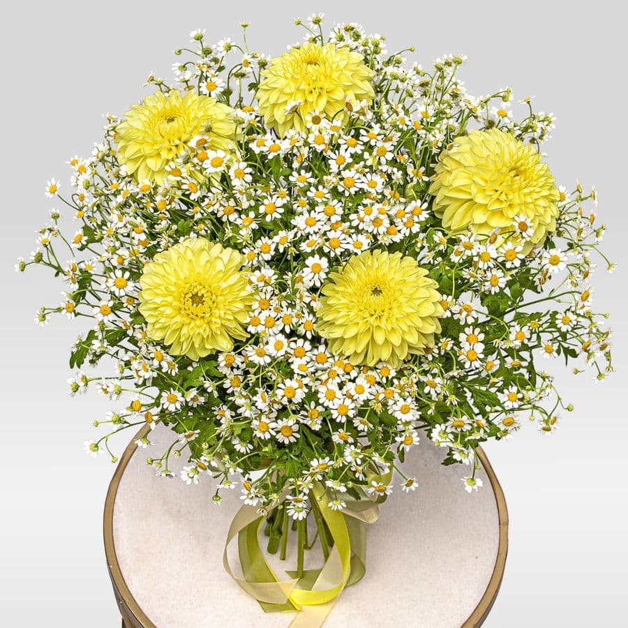 Букет из Георгин и Ромашек «Деревенский Шик»