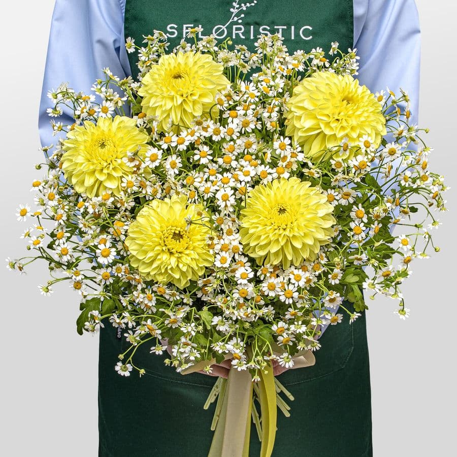 Букет из Георгин и Ромашек «Деревенский Шик»