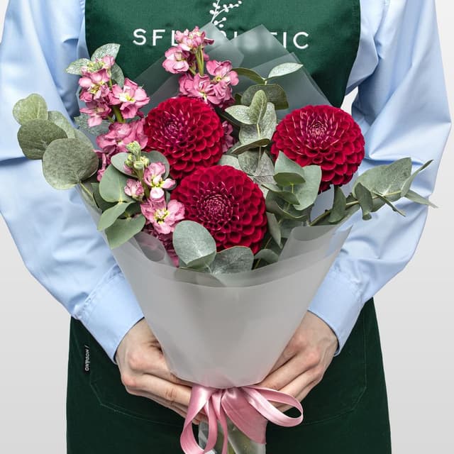 Букет из Георгин и Маттиолы «Вечер в Саду»