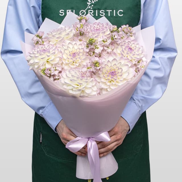 Букет из Георгин и Маттиол «Сиреневая Соната»