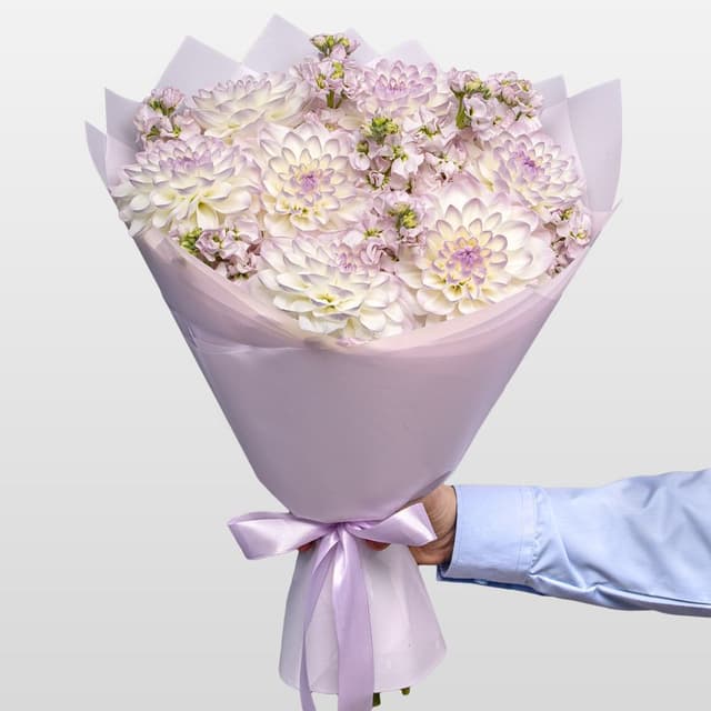 Букет из Георгин и Маттиол «Сиреневая Соната»