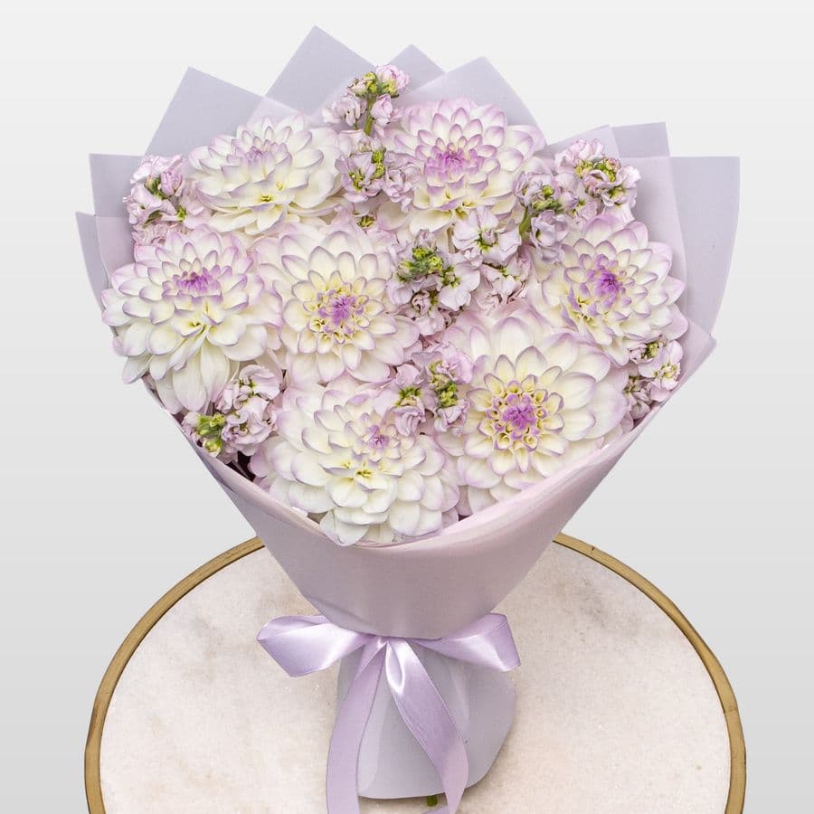 Букет из Георгин и Маттиол «Сиреневая Соната»