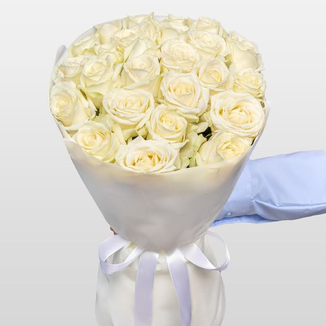 Букет из белых Роз Россия 25 шт «Белая Мечта»