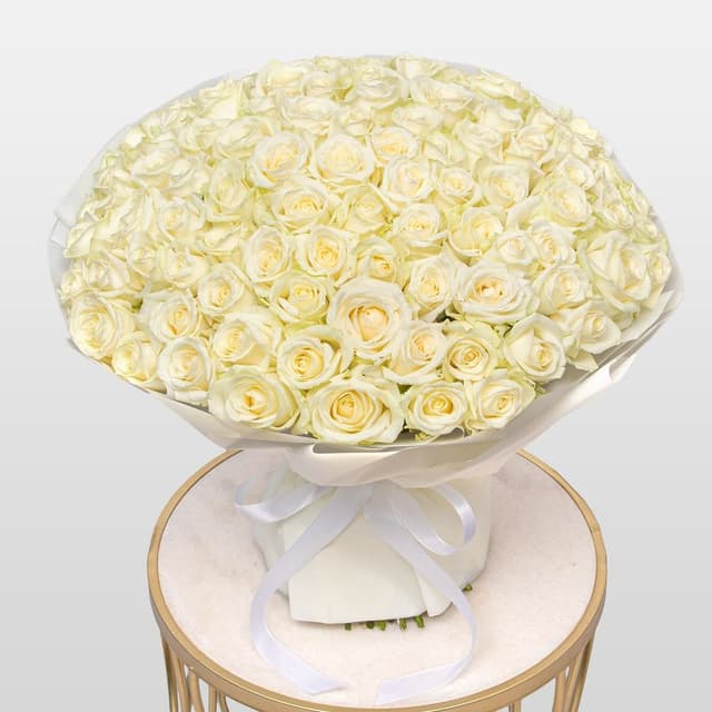 Букет из белых Роз Россия 101 шт «Абсолютная Роскошь»