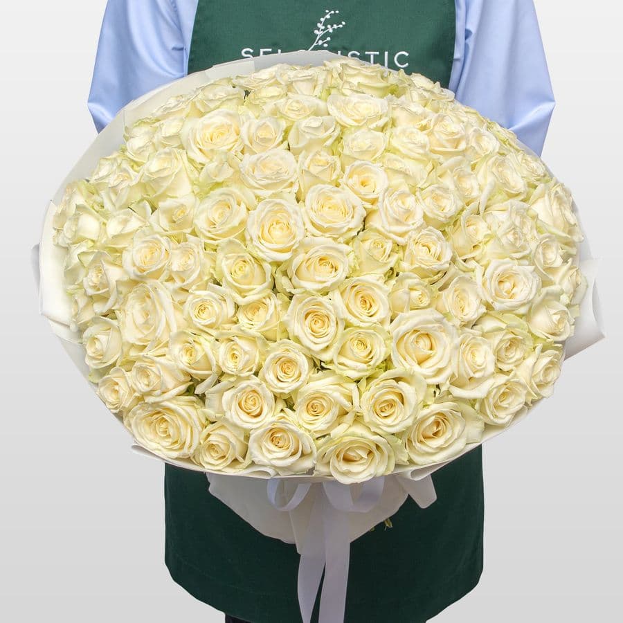 Букет из белых Роз Россия 101 шт «Абсолютная Роскошь»