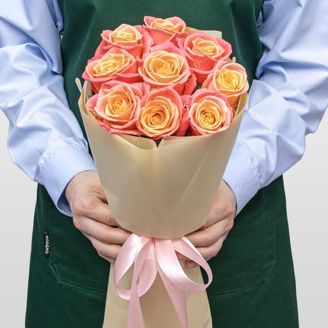 Букет из Роз Мисс Пигги 9 шт «Нежный Огонек»