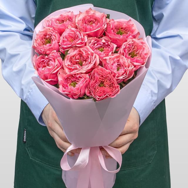 Букет из Пионовидных Роз Риджентс Парк 11 шт «Малиновый Мусс»