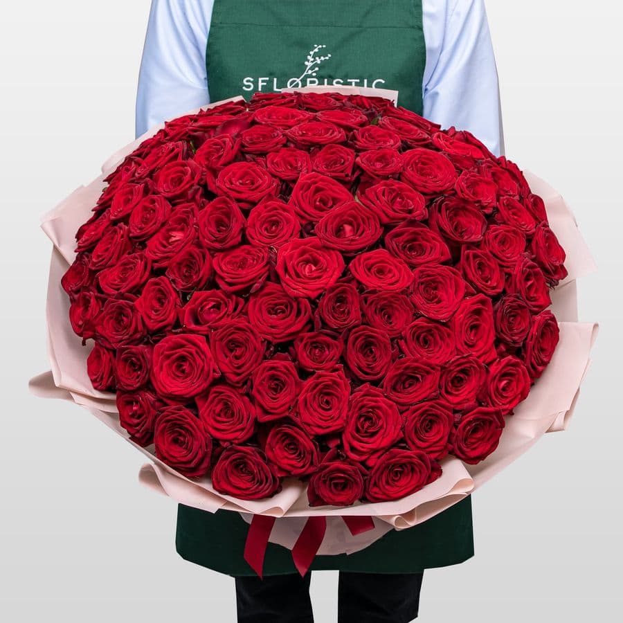 Букет из красных Роз Россия 101 шт «Эпоха Чувств»