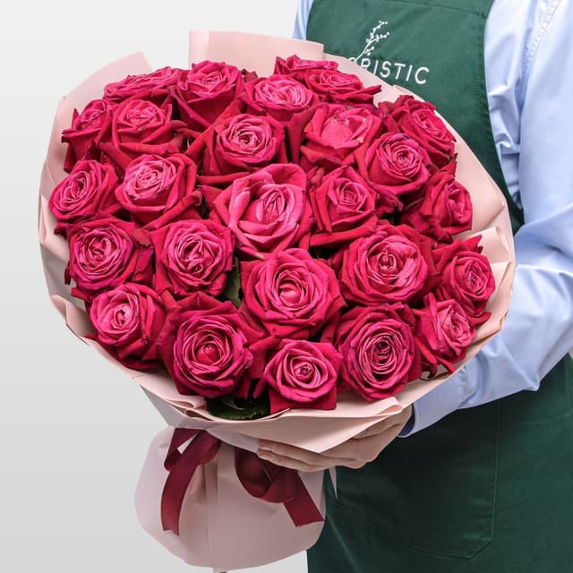 Букет из Роз Шангрила 25 шт «Малиновый Шарм»
