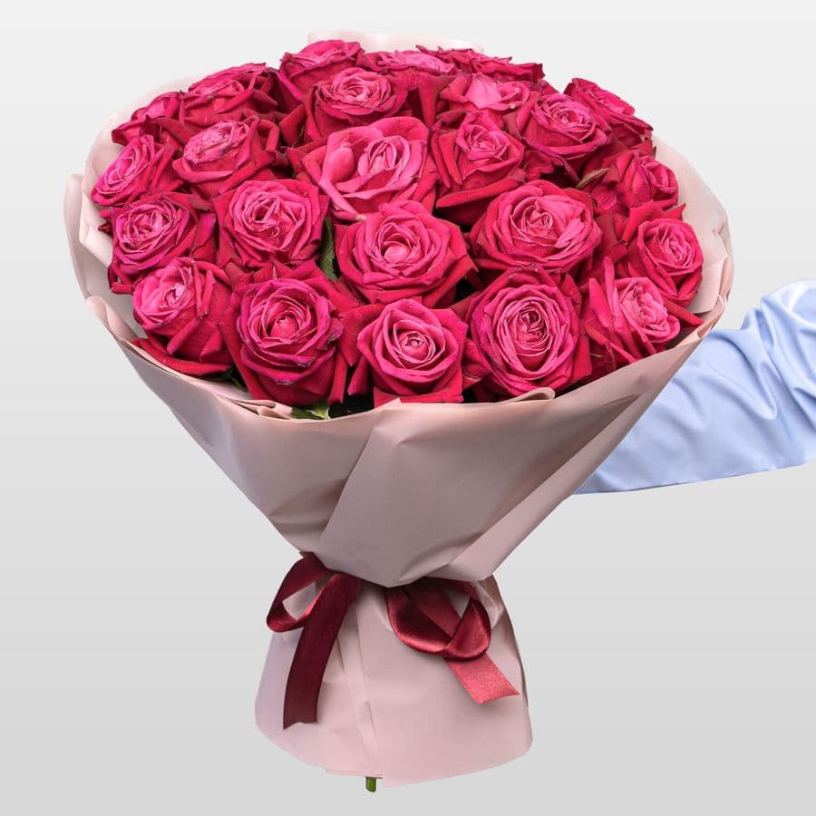 Букет из Роз Шангрила 25 шт «Малиновый Шарм»