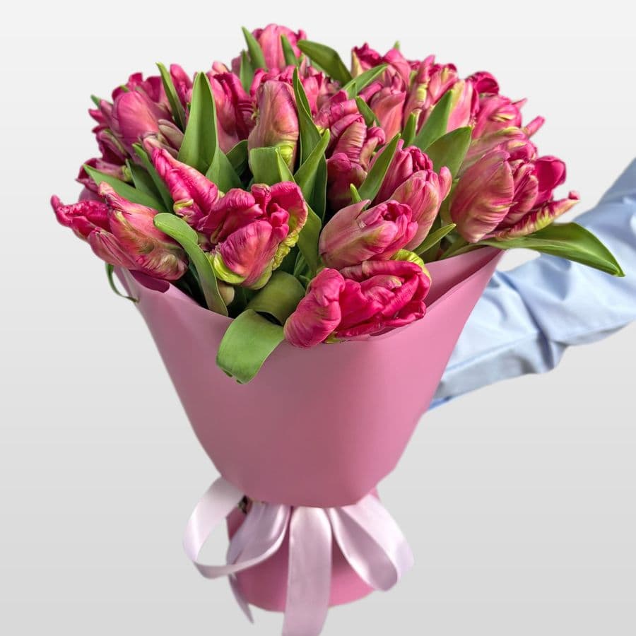 Букет розовых Пионовидных Тюльпанов 25 шт «Драгоценный Рубин»
