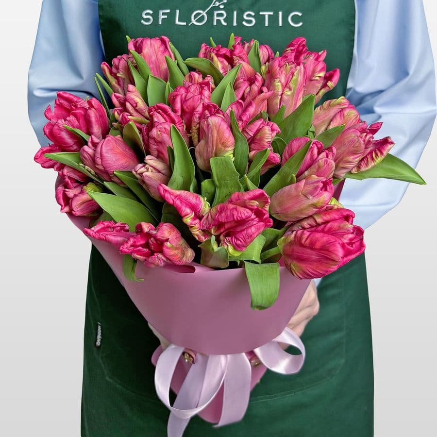 Букет розовых Пионовидных Тюльпанов 25 шт «Драгоценный Рубин»