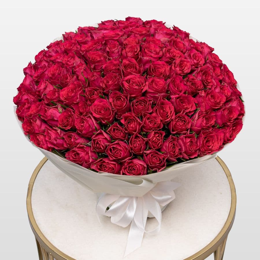 Букет малиновых Роз Кения 40 см 101 шт «Коронация»