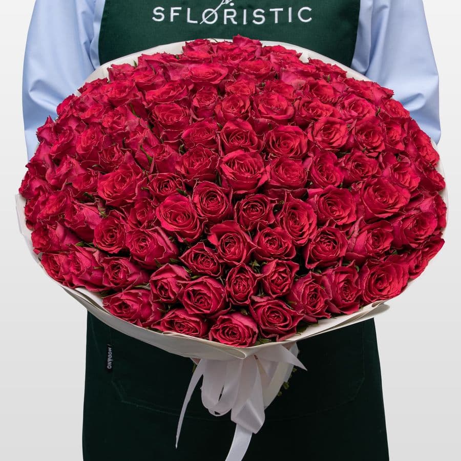 Букет малиновых Роз Кения 40 см 101 шт «Коронация»