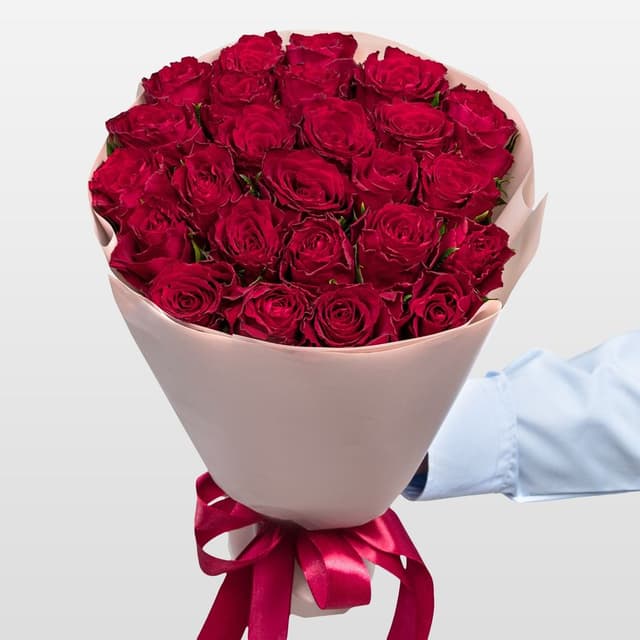 Букет красных Роз Кения 40 см 25 шт «Винный Шлейф»