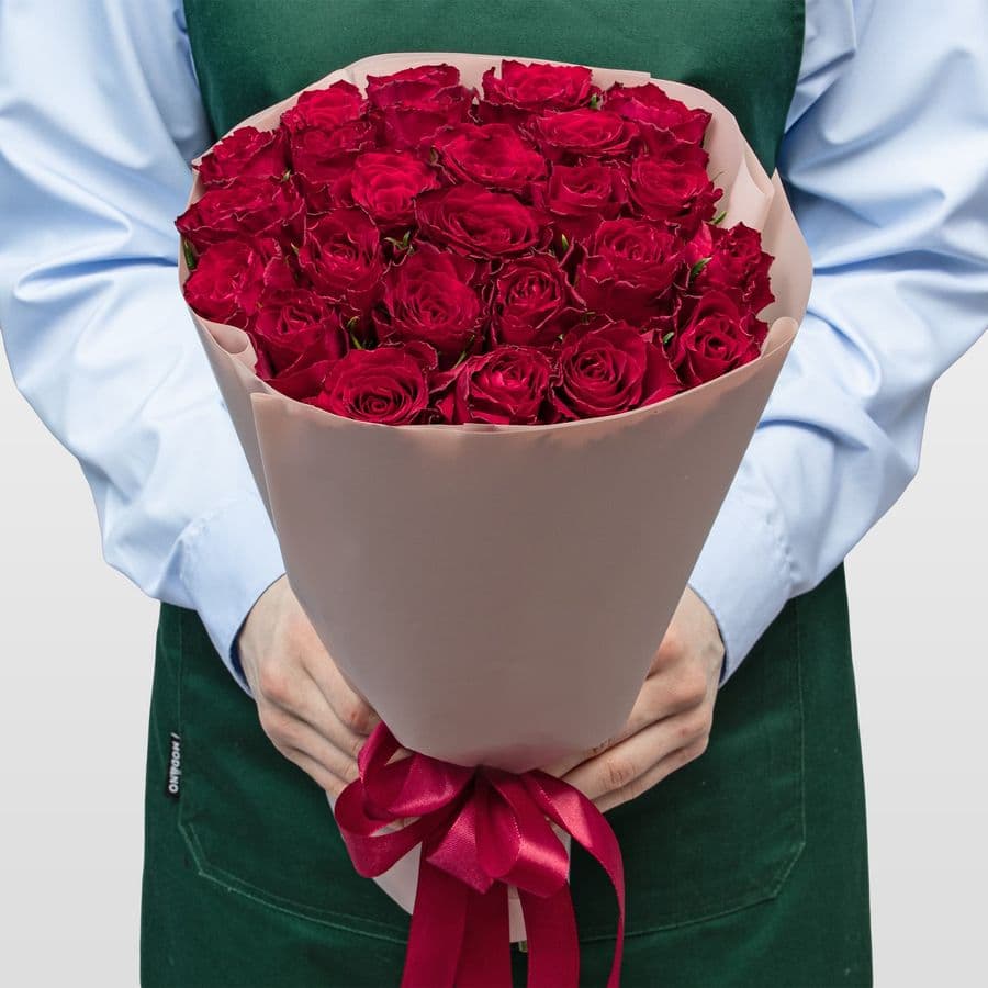 Букет красных Роз Кения 40 см 25 шт «Винный Шлейф»