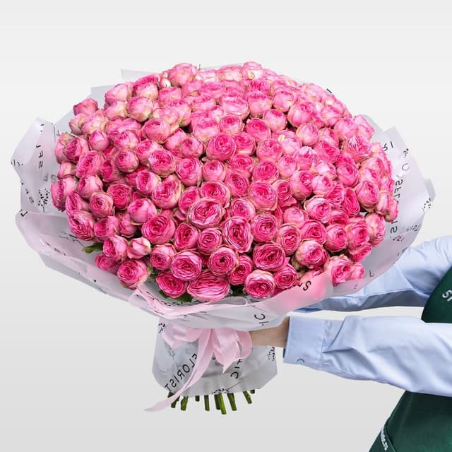 Букет из Кустовых Пионовидных Роз 51 шт «Волшебный Момент»
