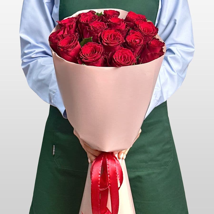 Букет из красных Роз 80 см 15 шт «Тихий Восторг»
