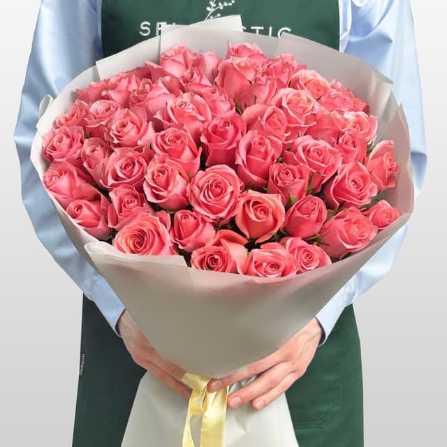 Букет из розовых Роз Кения 60 см 51 шт «Восторг без Слов»