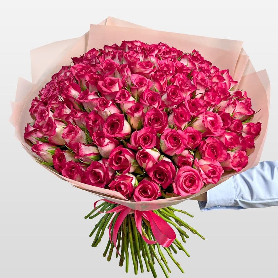 Букет из розовых Роз Кения 40 см 101 шт «Притяжение»