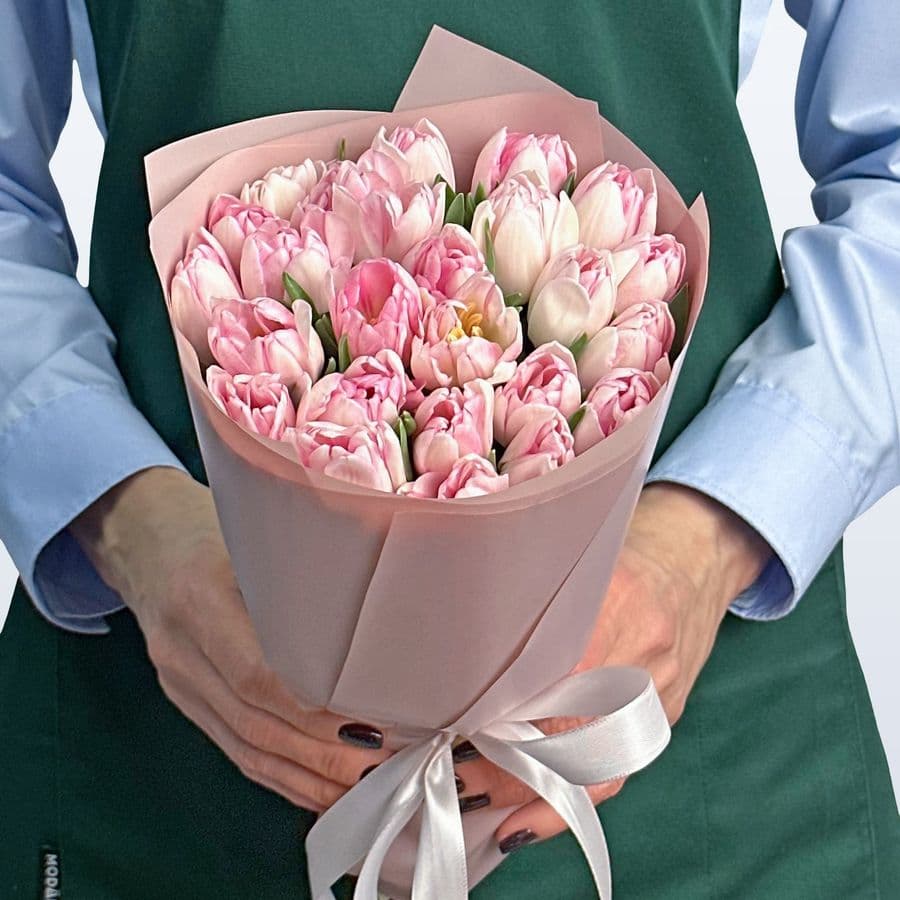 Букет из нежно-розовых Тюльпанов 25 шт «Улыбка Нимфы»