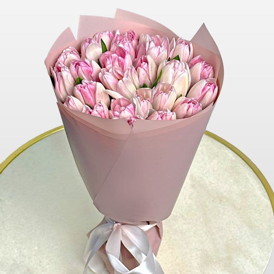 Букет из нежно-розовых Тюльпанов 25 шт «Улыбка Нимфы»