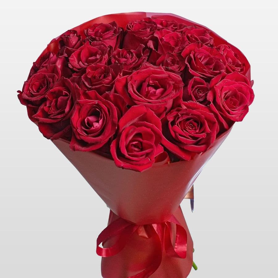 Букет из красных Роз Кения 60 см 21 шт «Искушение»